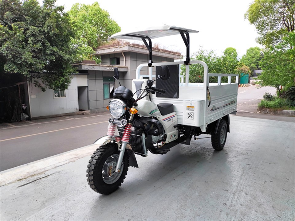 Triċiklu tal-kostruzzjoni